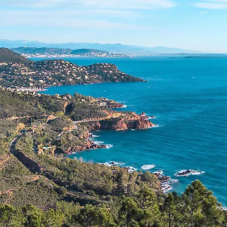 Studio 1-4 Pers Avec Parking Prive 2km Mer & Base Nature Apartamento Fréjus
